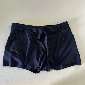 Loft shorts size XL.